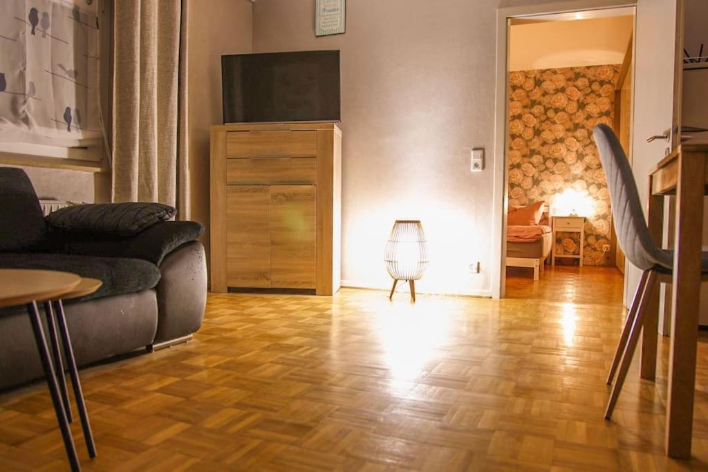 Ferienwohnung Lahntalblick ヴァイブルク エクステリア 写真